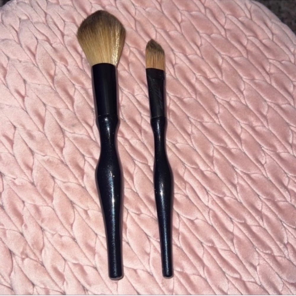 Bundle of make up brushes